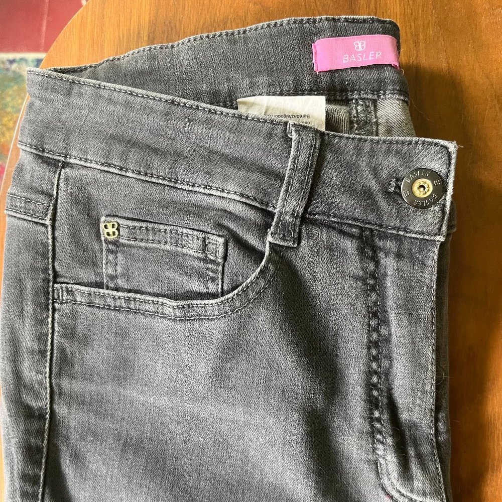 Basler Skinny Jeans -- Excellent Condition!
